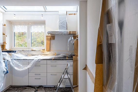 How to organize a complete renovation while living at home
